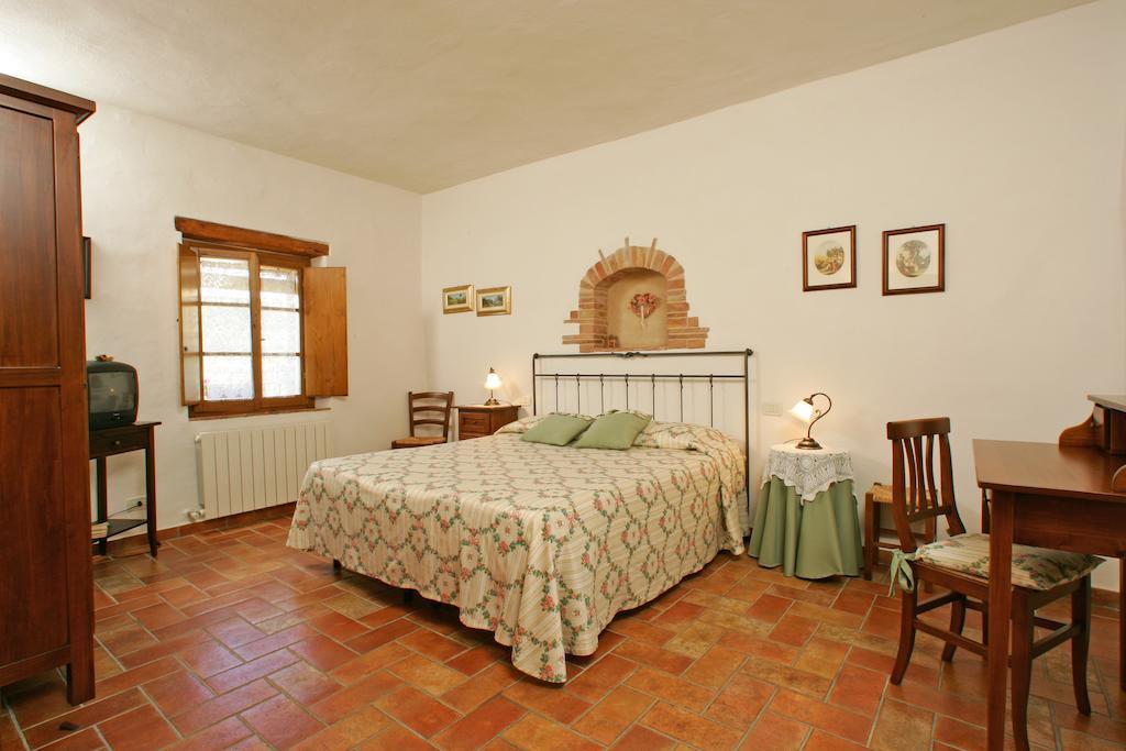 シエーナ ポデーレ イル ペーロ Bed & Breakfast 部屋 写真